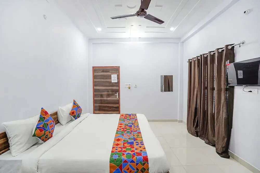 Файзабад: Fabhotel Shristi Homestay