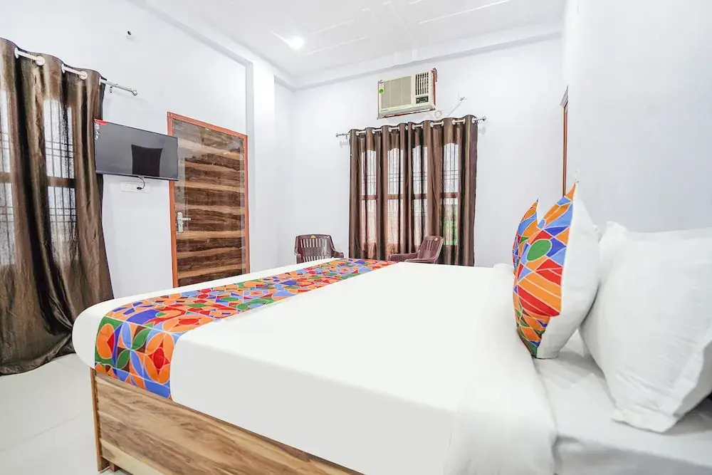 Файзабад: Fabhotel Shristi Homestay