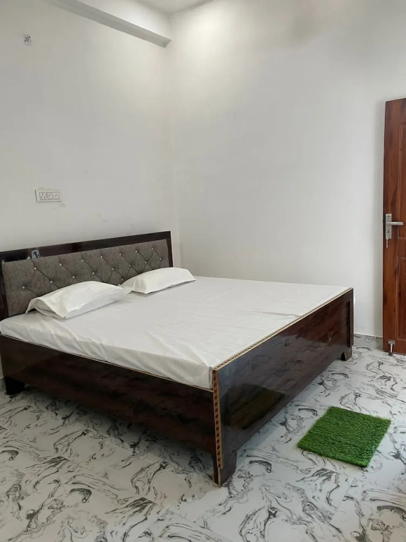 Файзабад: Ayodhya Dham Hotel By GRB