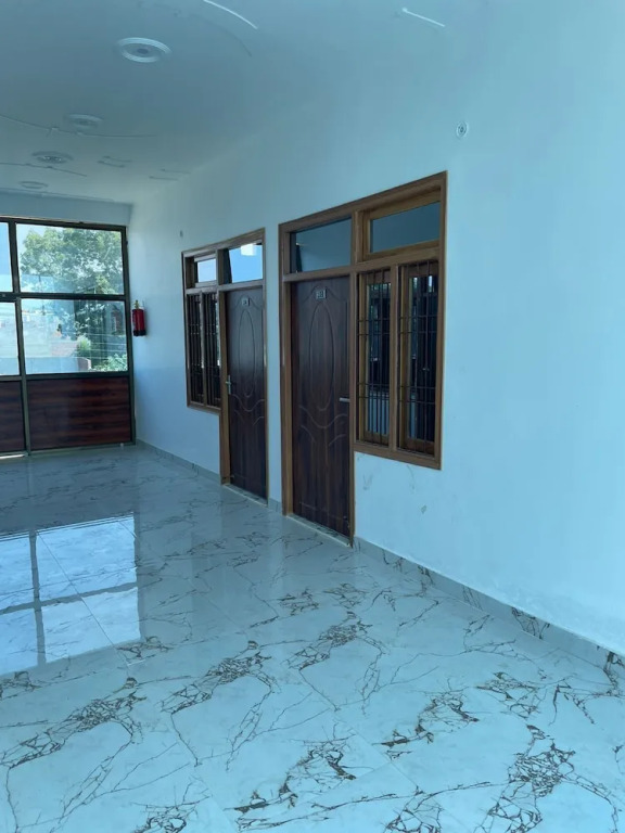 Файзабад: Ayodhya Dham Hotel By GRB