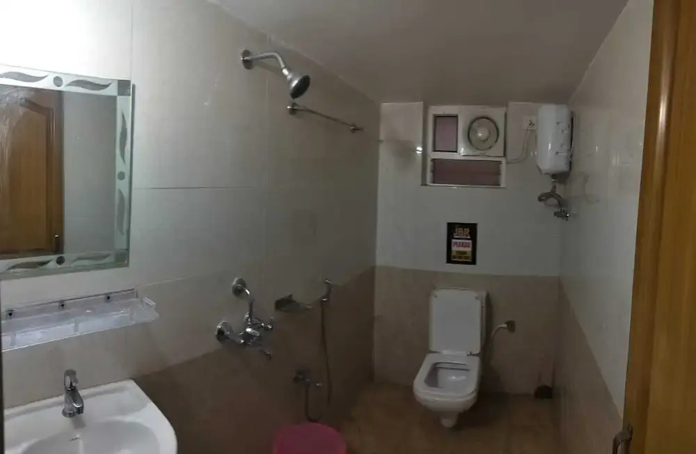 Бхубанешвар: Jbr Stay Inn