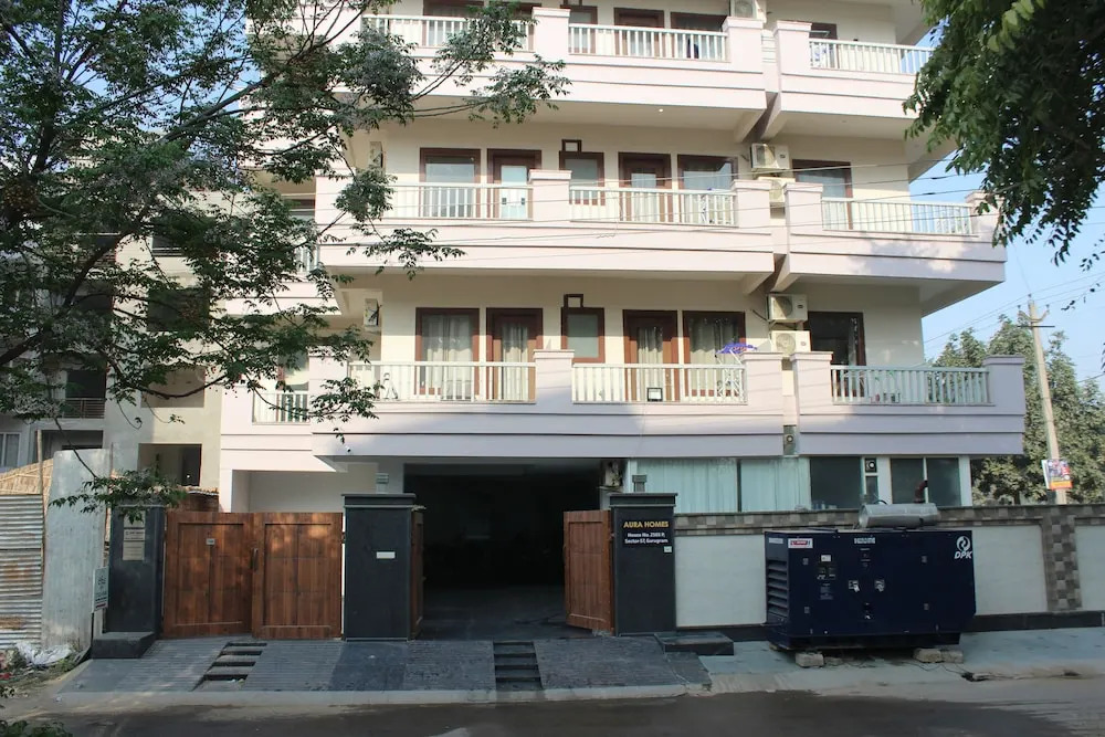 Гуруграм: Aura Luxury Studio Near Artemis Hospital