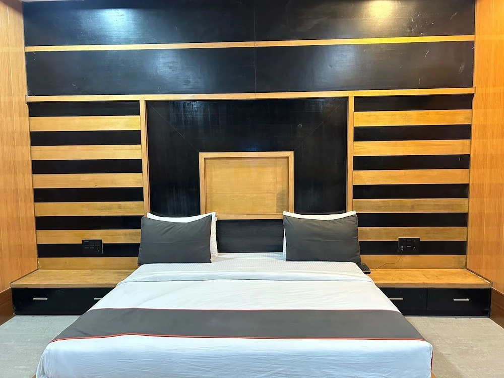 Нагпур: SwagStay Hotel Rahul Palace Nagpur