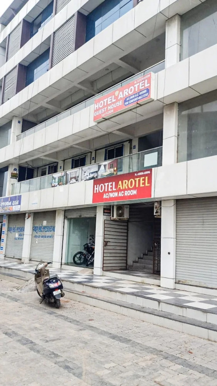 Ахмедабад: Hotel Arotel