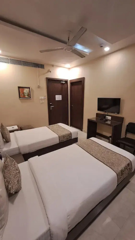 Дургапур: Park Suites