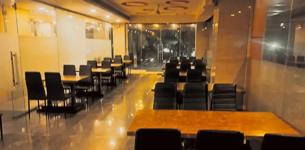 Дургапур: Park Suites