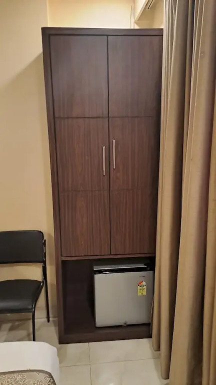 Дургапур: Park Suites