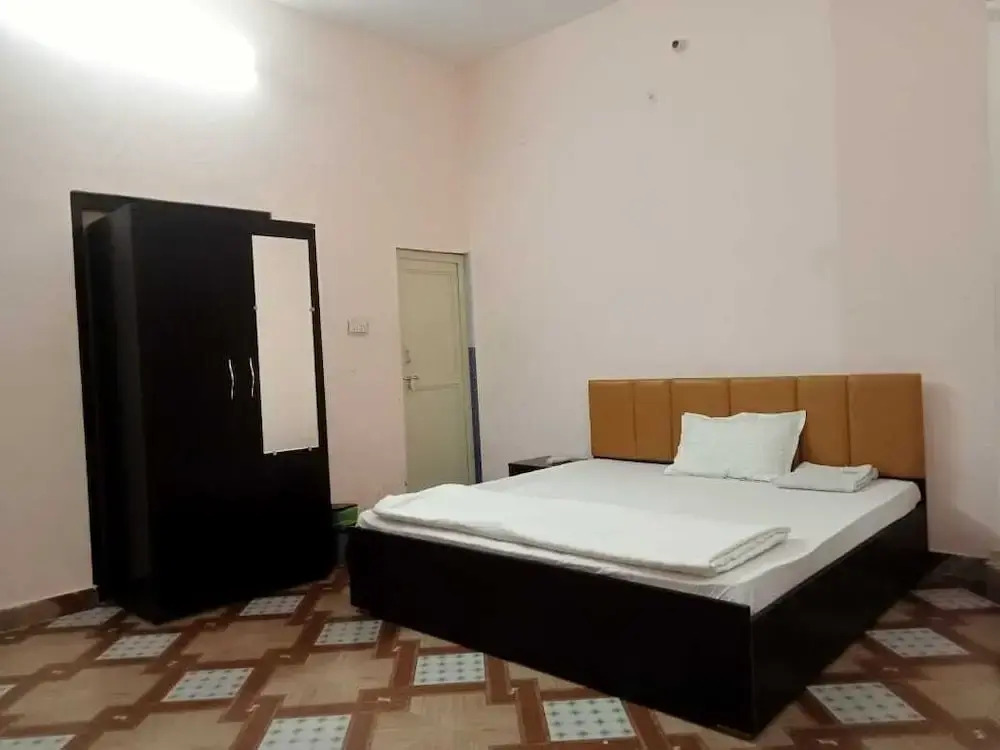 Файзабад: Suryavansham Guest House