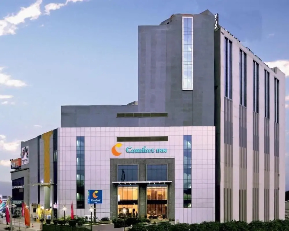 Батхинда: Comfort INN Tulip Heights