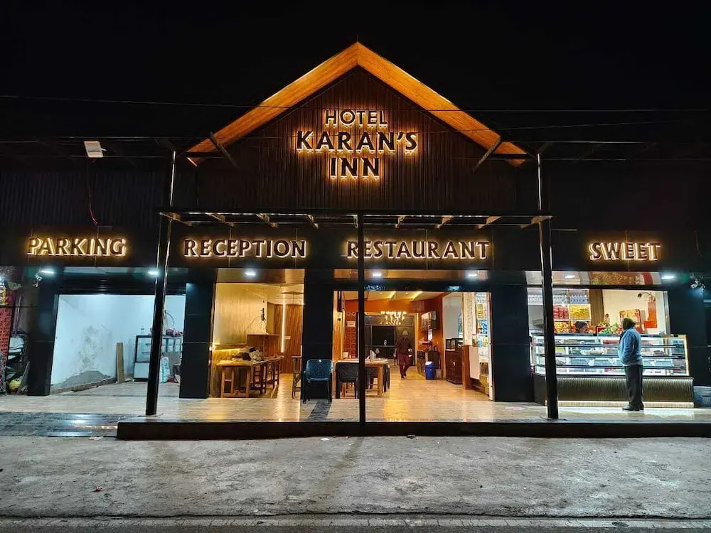 Сукха: Hotel Karan's Inn