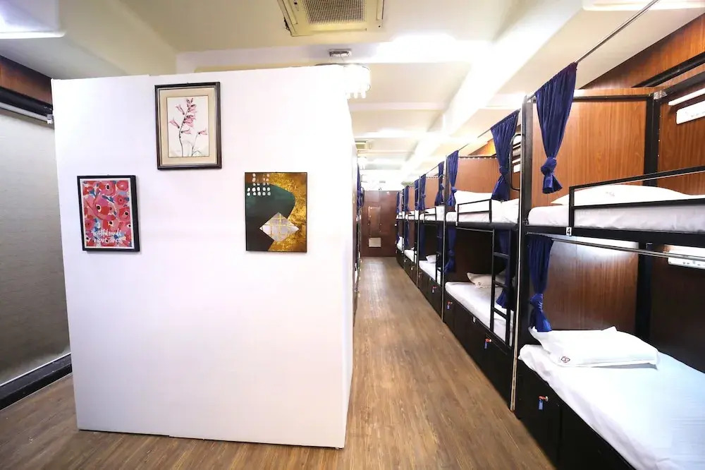 Мумбаи: Nest Stays Hostel