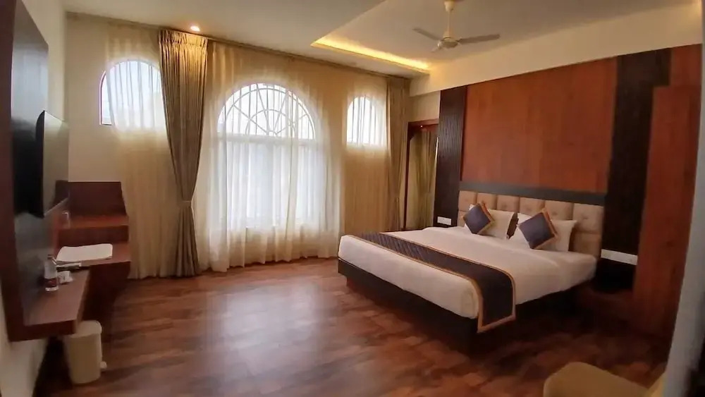Бангалор: PPH Living Rajathagiri Palace Premium