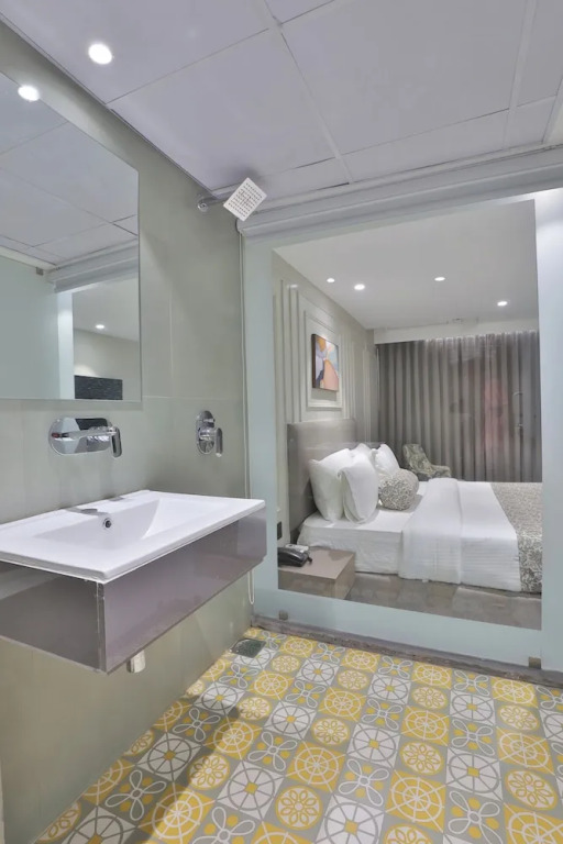 Ахмедабад: Hotel The Grand Suites