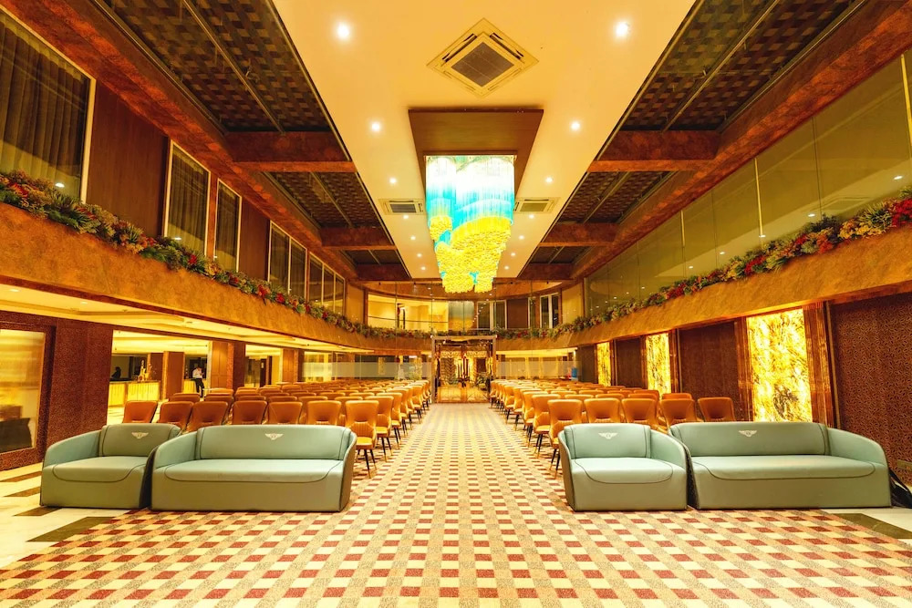 Хидерабад: Clarks Inn Suites Hyderabad Airport