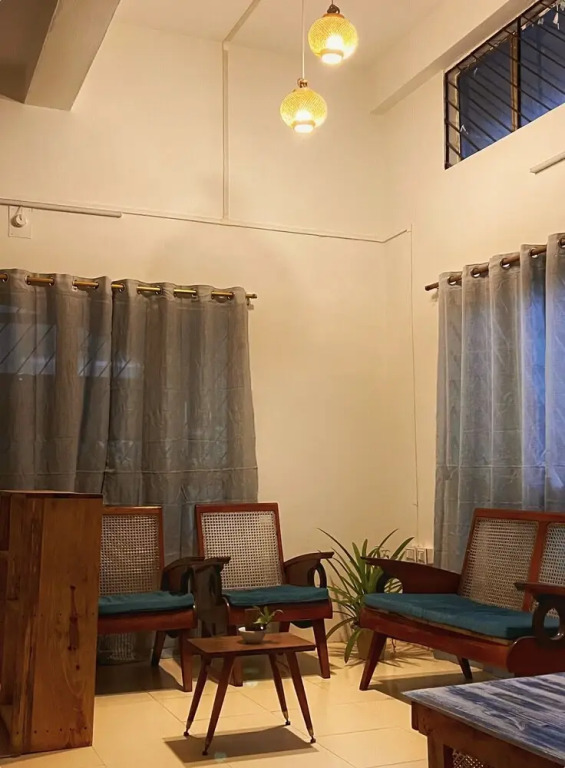 Гувахати: zion backpackers hostel