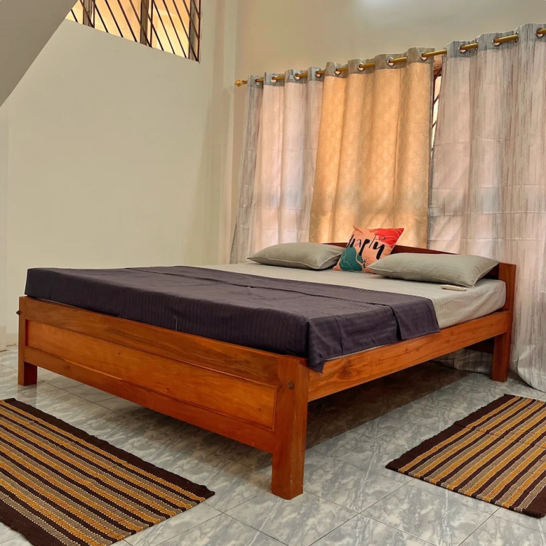 Гувахати: zion backpackers hostel