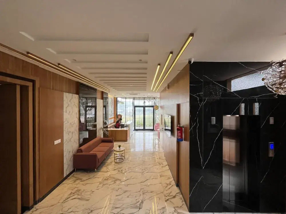 Вриндаван: Hotel Three Seasons