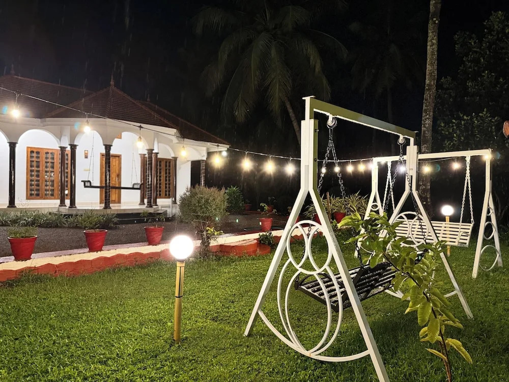 Кумараком: Coconut Creek Homestay