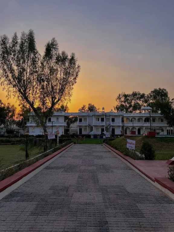 Кукас: Wedcation Rani Bagh Resort By TIVOLI