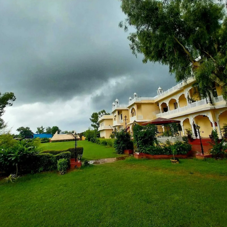 Кукас: Wedcation Rani Bagh Resort By TIVOLI