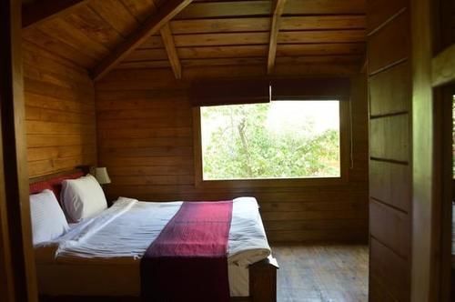 Лех: Lha - Ri - Sa Resort
