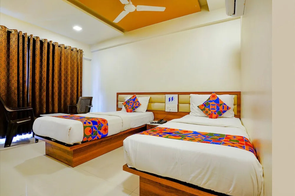 Нашик: Fabhotel Ramjis Residency