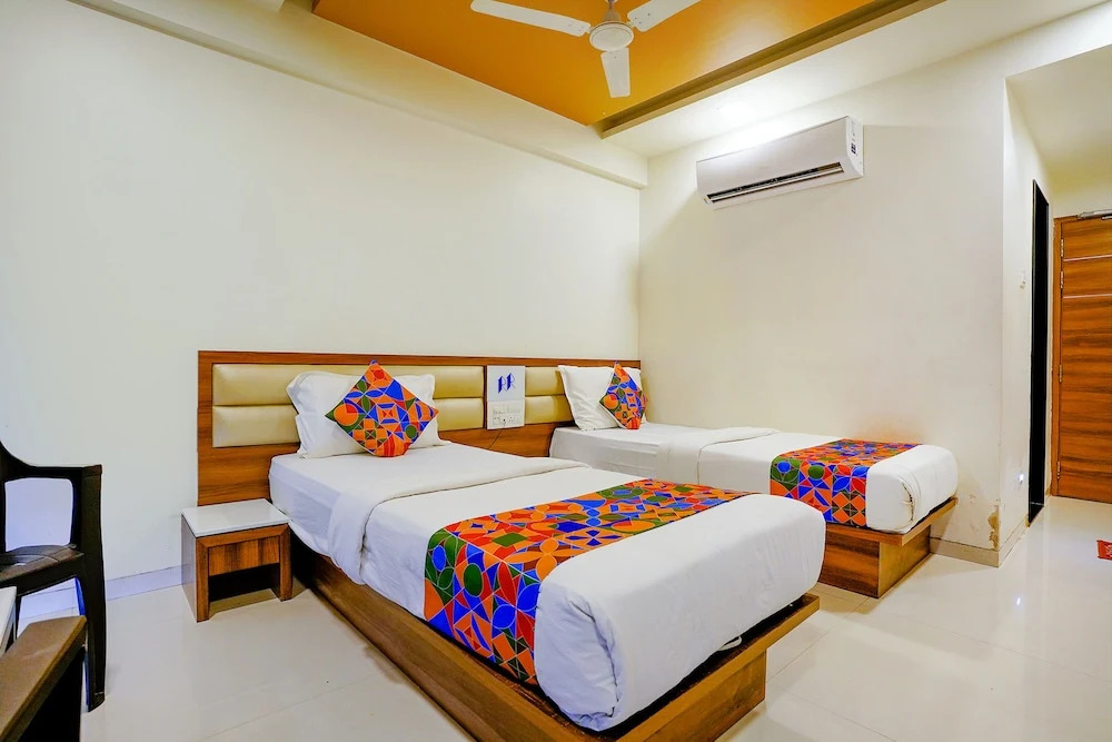 Нашик: Fabhotel Ramjis Residency