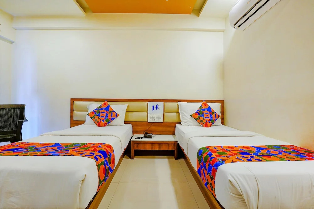 Нашик: Fabhotel Ramjis Residency