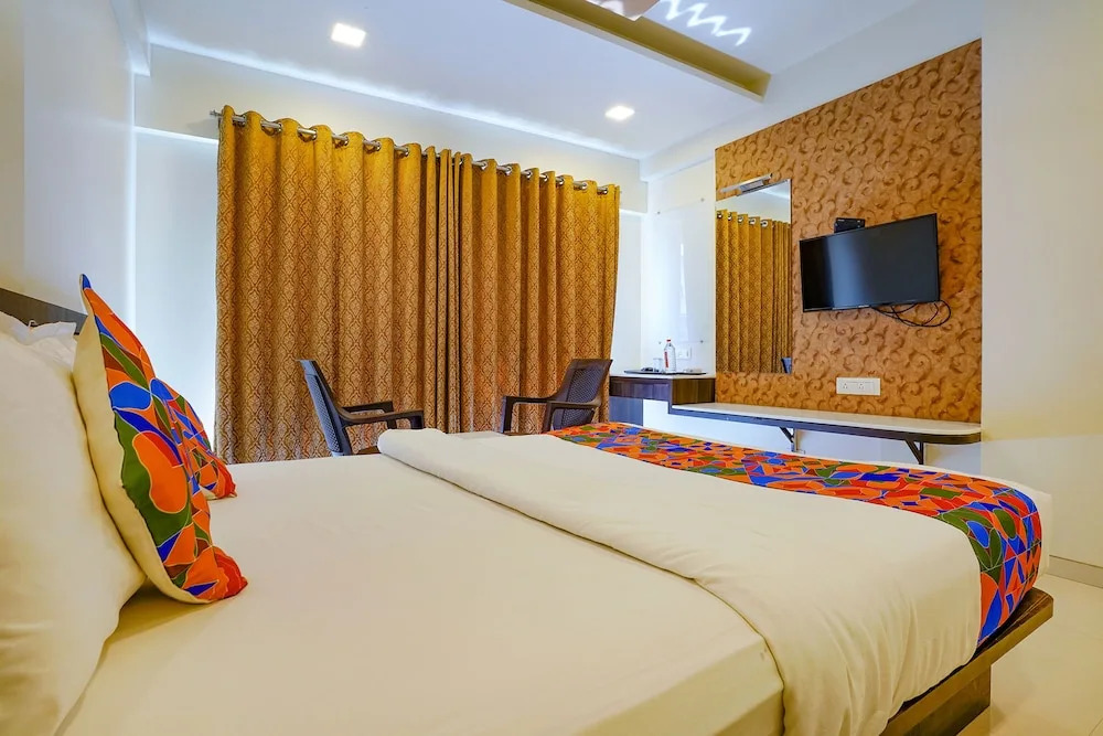 Нашик: Fabhotel Ramjis Residency