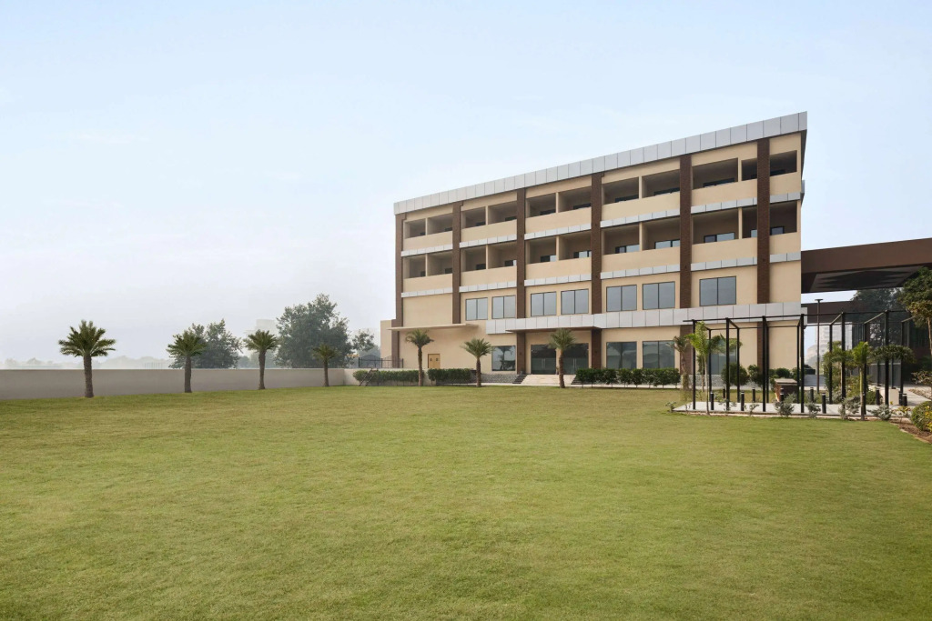 Алипур: Wyndham Garden Sonipat Murthal