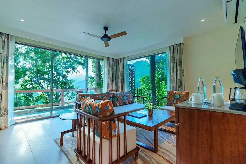 Бьясы: VILEEN Rishikesh - A Wellness Resort by Ganga Kinare