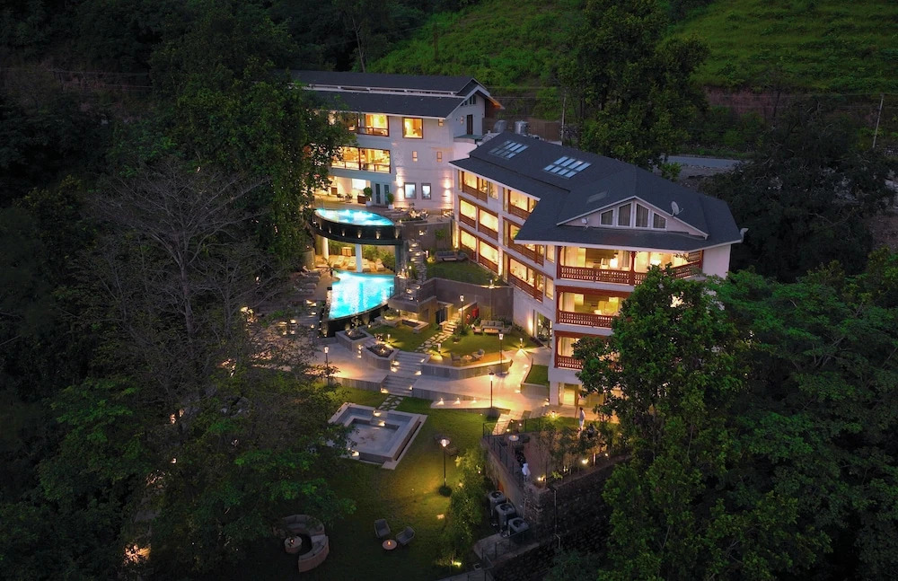 Бьясы: VILEEN Rishikesh - A Wellness Resort by Ganga Kinare