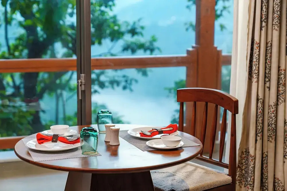 Бьясы: VILEEN Rishikesh - A Wellness Resort by Ganga Kinare