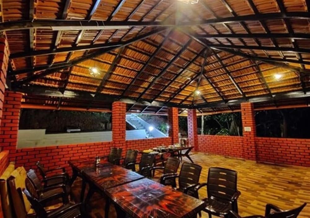 Кушалнагар: Suggi Nature Resort Coorg