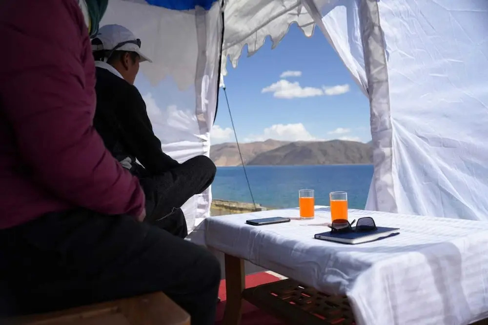 Лукунг: Martsemik Camp Pangong Lake