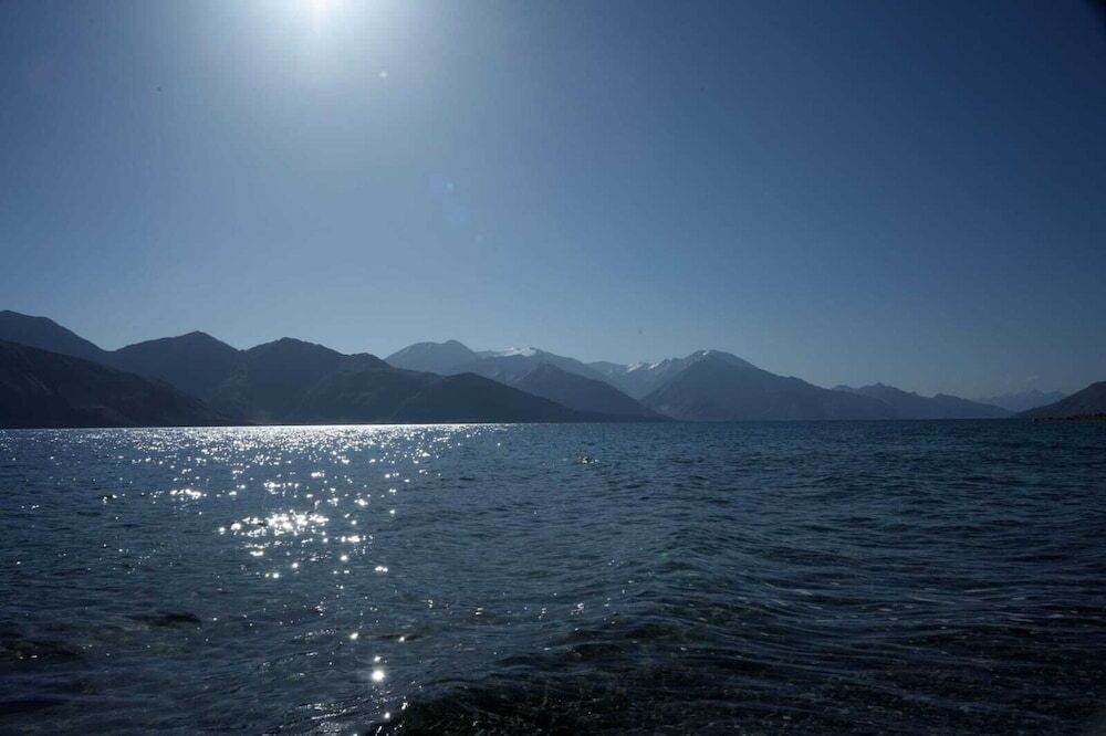 Лукунг: Martsemik Camp Pangong Lake