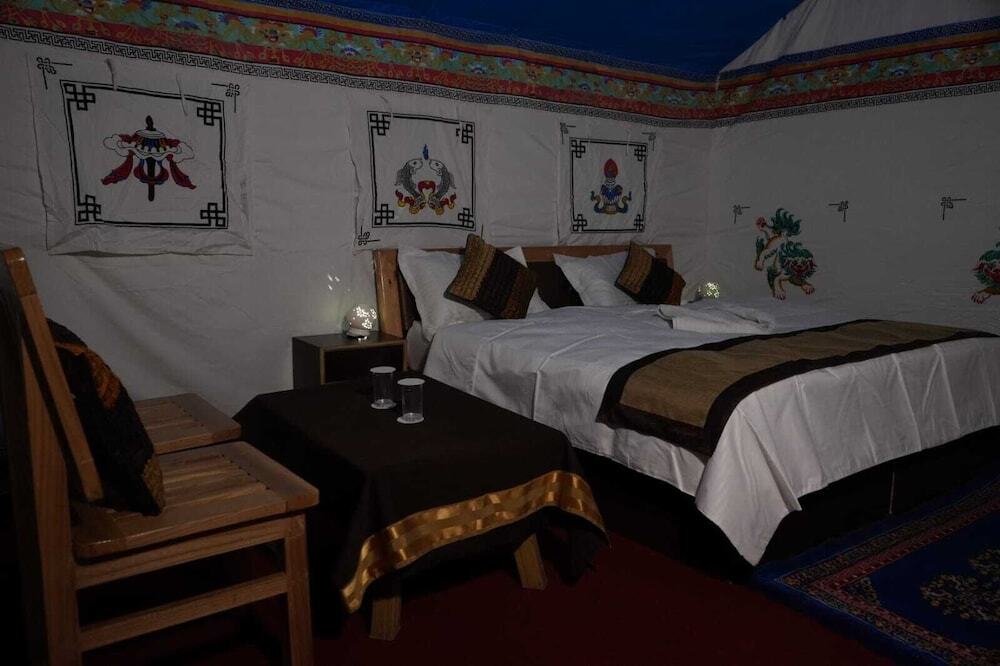 Лукунг: Martsemik Camp Pangong Lake