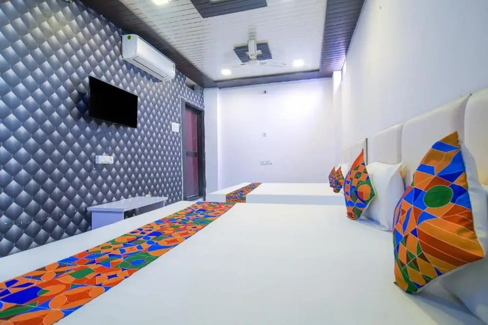 Удджайн: FabHotel Shree Moti Palace