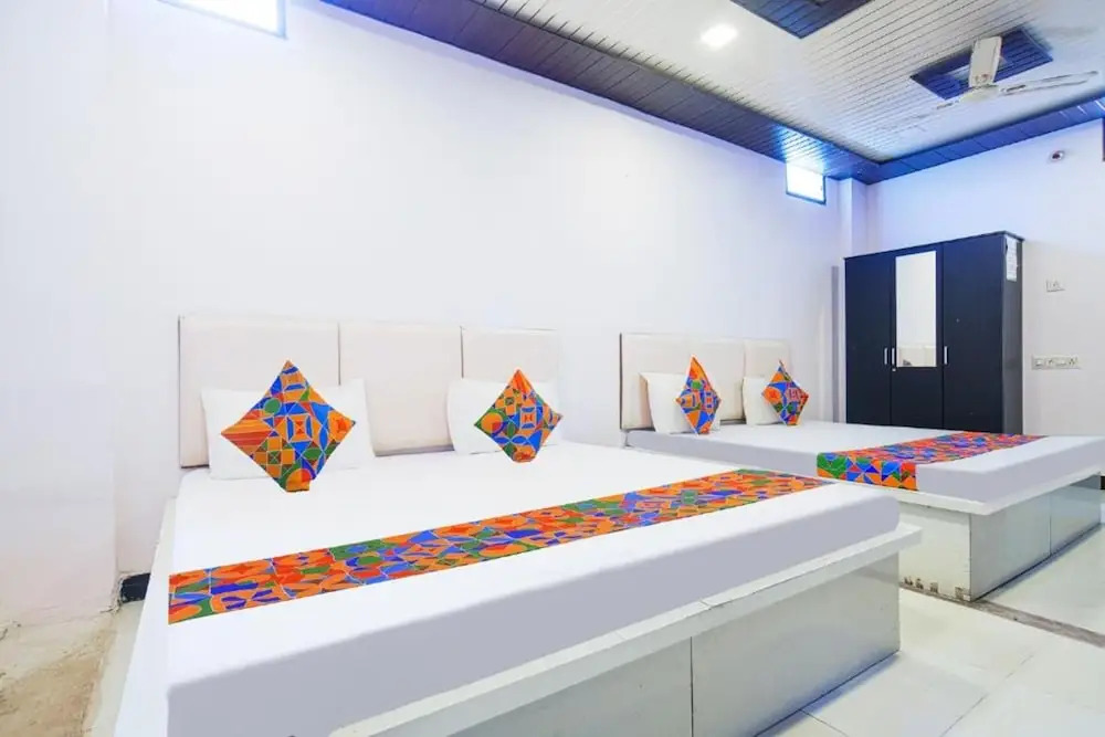 Удджайн: FabHotel Shree Moti Palace