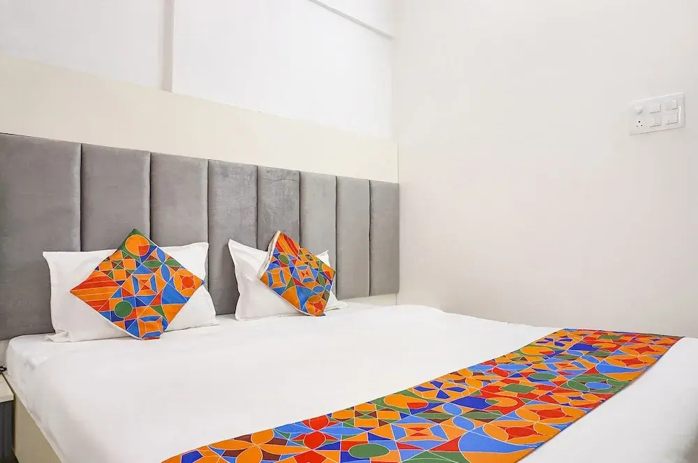 Пуна: Fabhotel En Suite