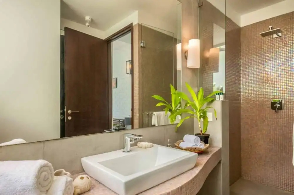 Нерул: El Arbol by Hireavilla-2br w Rooftop Pool in Nerul