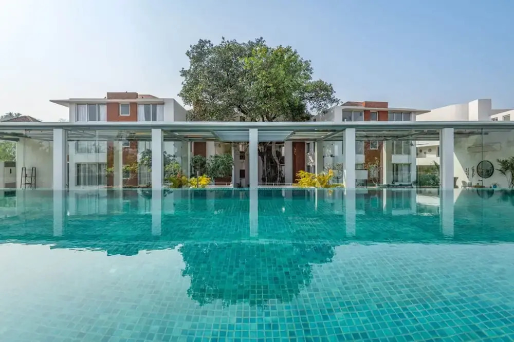 Нерул: El Arbol by Hireavilla-2br w Rooftop Pool in Nerul