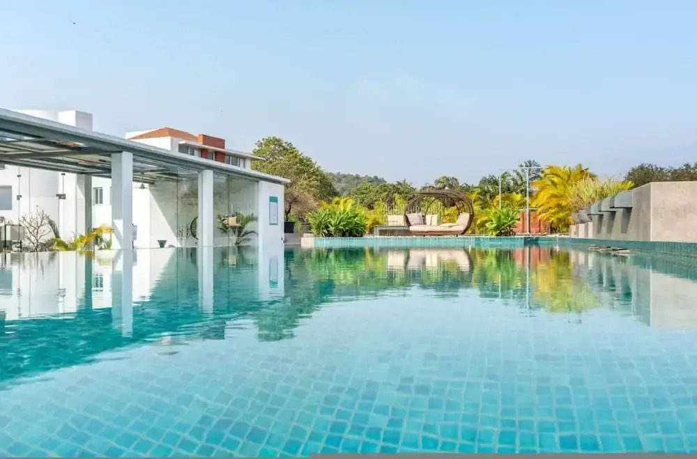 Нерул: El Arbol by Hireavilla-2br w Rooftop Pool in Nerul