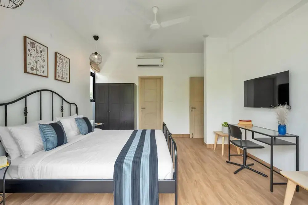 Кандолим: Spacious 3-br Apartment With Pool in Candolim
