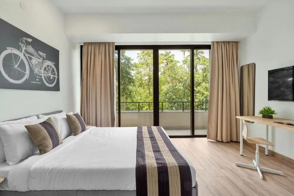 Кандолим: Spacious 3-br Apartment With Pool in Candolim