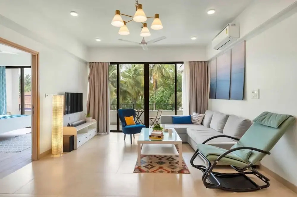 Кандолим: Spacious 3-br Apartment With Pool in Candolim