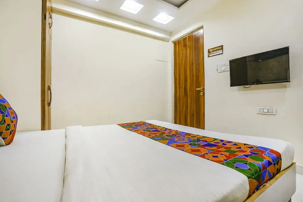 Праяградж: Fabhotel Imperail House