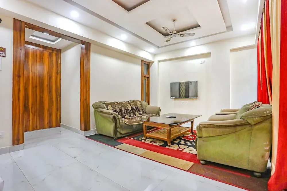 Праяградж: Fabhotel Imperail House