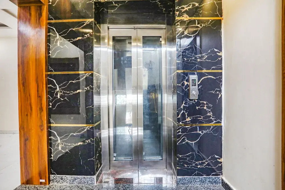 Праяградж: Fabhotel Imperail House