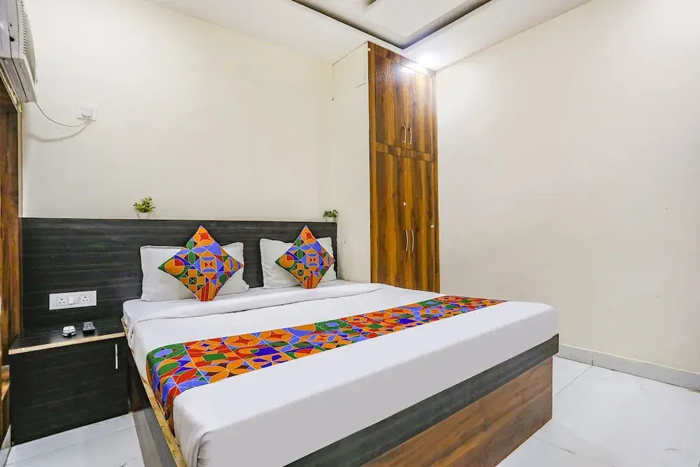 Праяградж: Fabhotel Imperail House